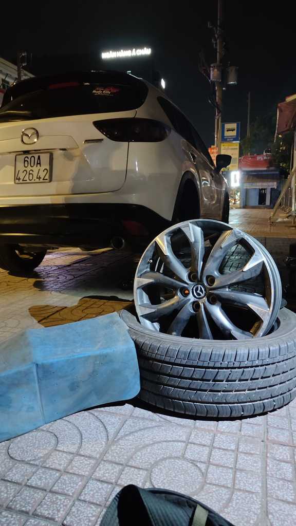 Bảng giá vá lốp xe ô tô