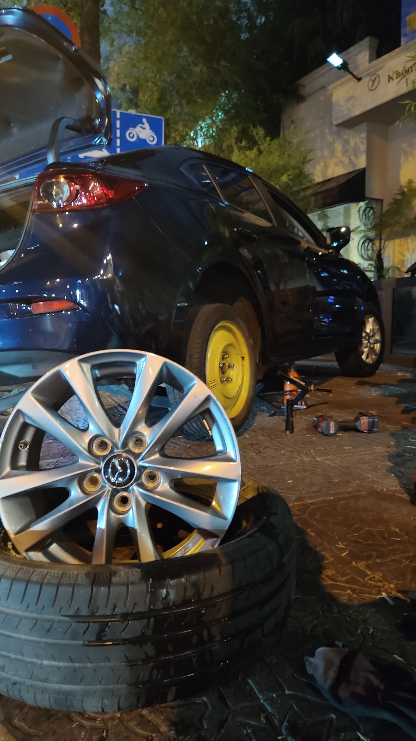 Bảng giá vá lốp xe ô tô
