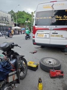 Vá vỏ ô tô lưu động 24/7 tại quận 1: Nhanh chóng, chuyên nghiệp, tận nơi